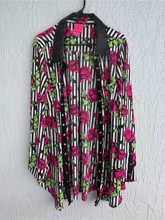 torrid Tops - Torrid Betsy Johnson Tunic Blouse Sz 3X Pink Black Floral Stripe Georgette Snap